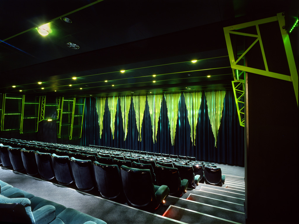 15_03_04_ROY_Licht-05-1996